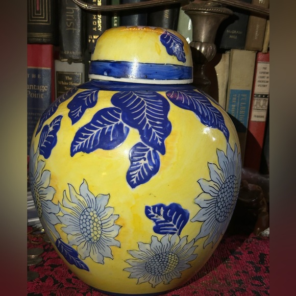 Accents Vintage Large Porcelain Yellow Made In China Vase Poshmark